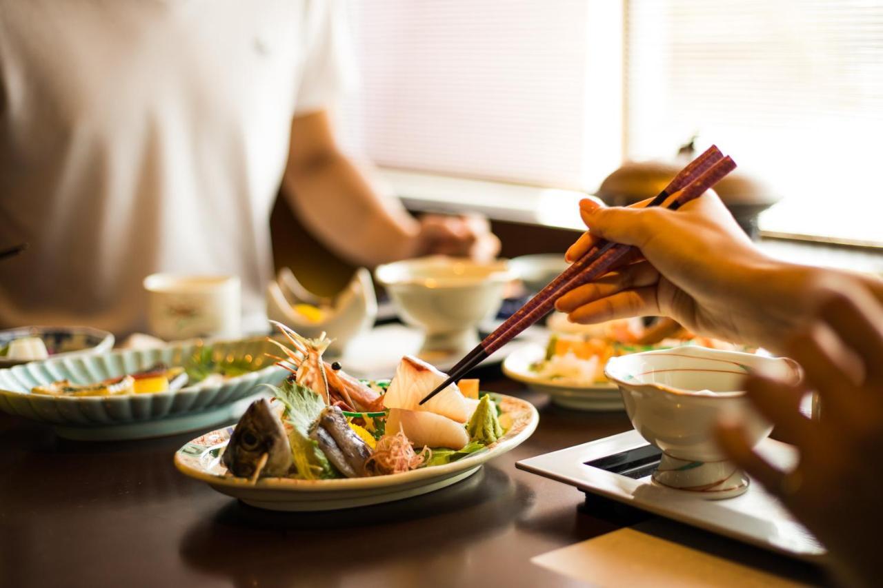 碧き凪ぎの宿明治館 旅館 4*