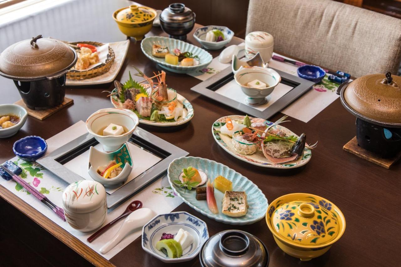 碧き凪ぎの宿明治館